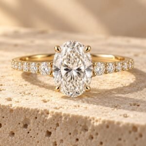 The Éloise ring on warm cream travertine